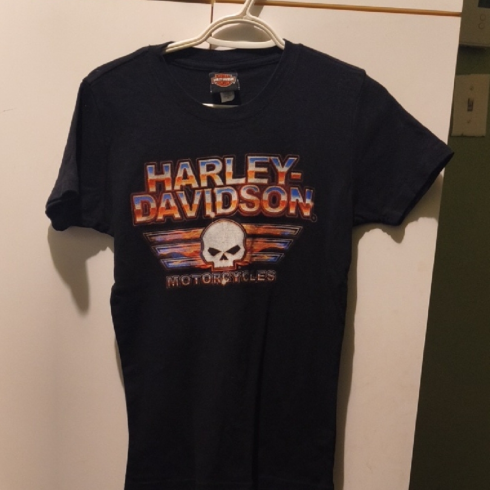 Harley-Davidson Motorcycles ( Quebec ) Black Tee with Skull and Wings